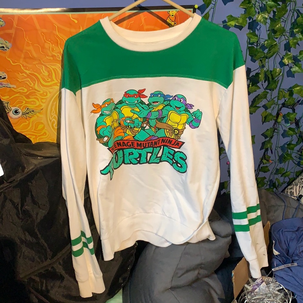 medium teenage mutant ninja turtle sweater